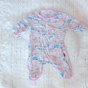 Magnetic Me Preemie Onesie. Used Like New Condition.